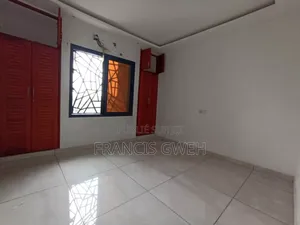2chbre Appartement dans Francis Gweh, Cocody à Louer
