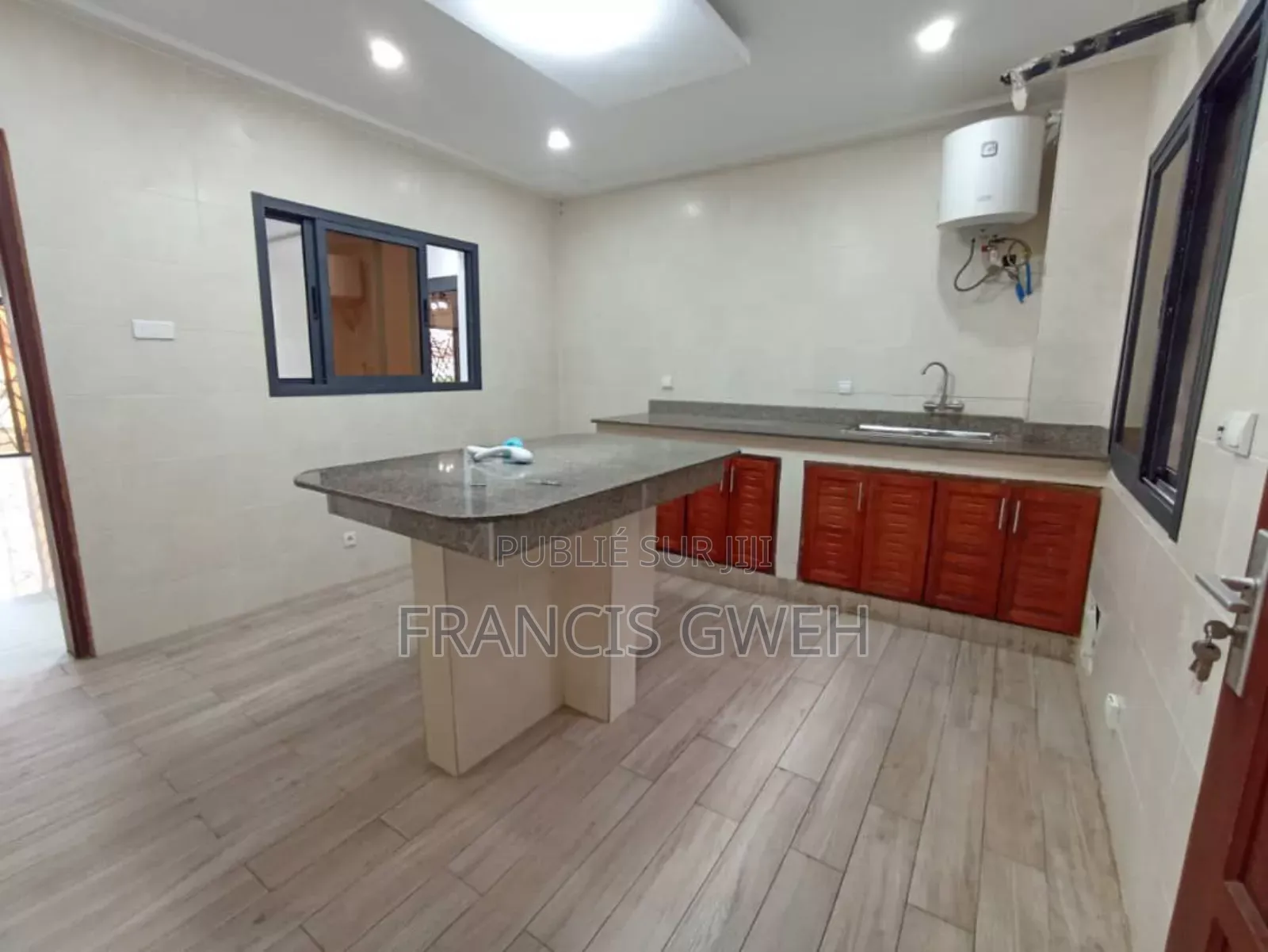 2chbre Appartement dans Francis Gweh, Cocody à Louer