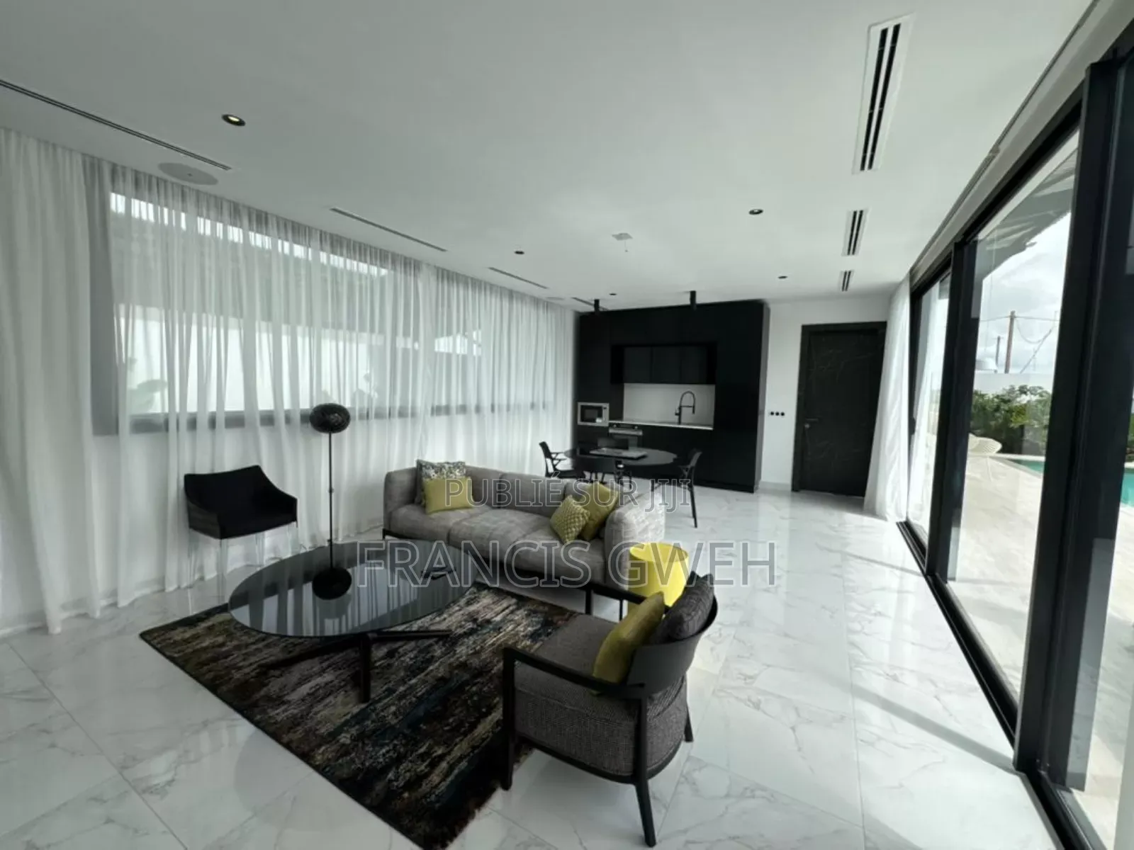 Furnished 3chbre Villa dans Francis Gweh, Cocody à Vendre