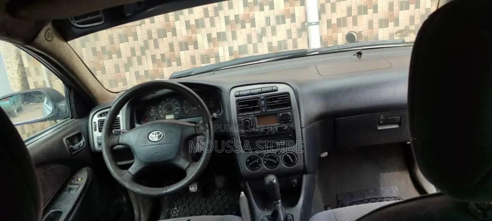 Toyota Avensis Verso 2004 Gris