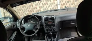 Toyota Avensis Verso 2004 Gris