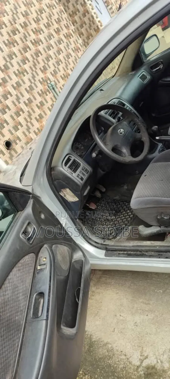 Toyota Avensis Verso 2004 Gris