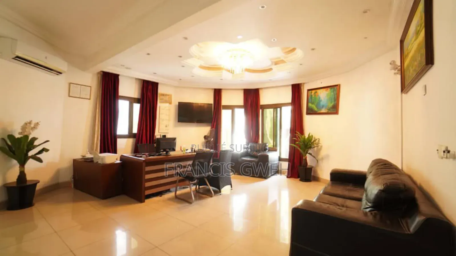 Furnished 11chbre Duplex dans Francis Gweh, Cocody à Louer