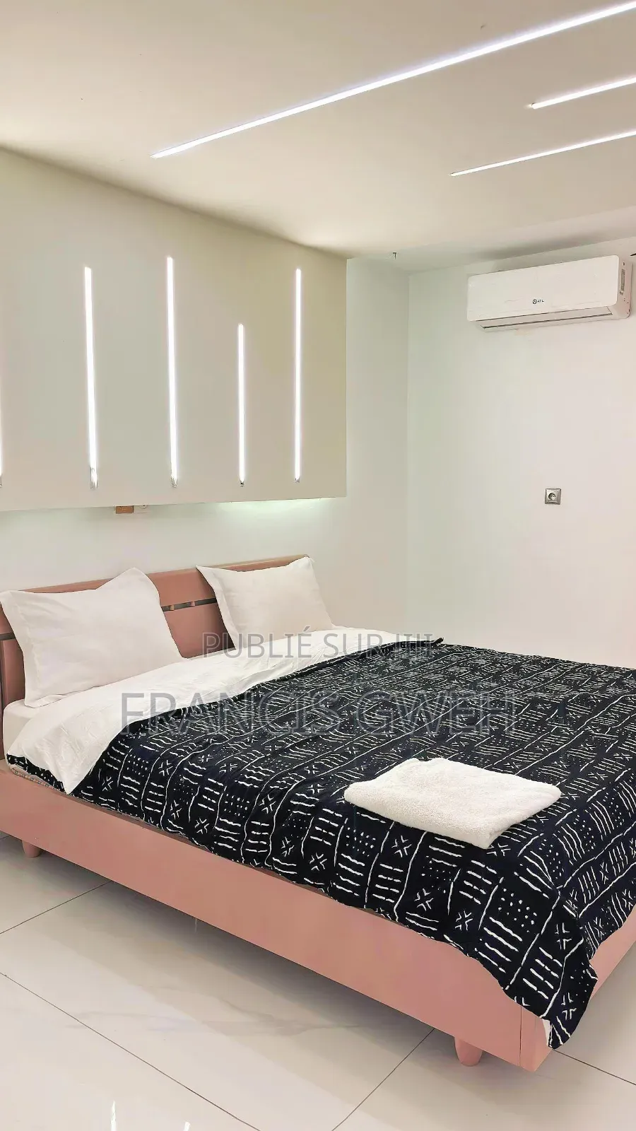 Furnished 3chbre Appartement dans Francis Gweh, Cocody à Louer