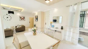 Photo - Furnished 4chbre Appartement dans Francis Gweh, Cocody à Louer