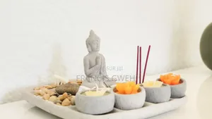 Furnished 4chbre Appartement dans Francis Gweh, Cocody à Louer