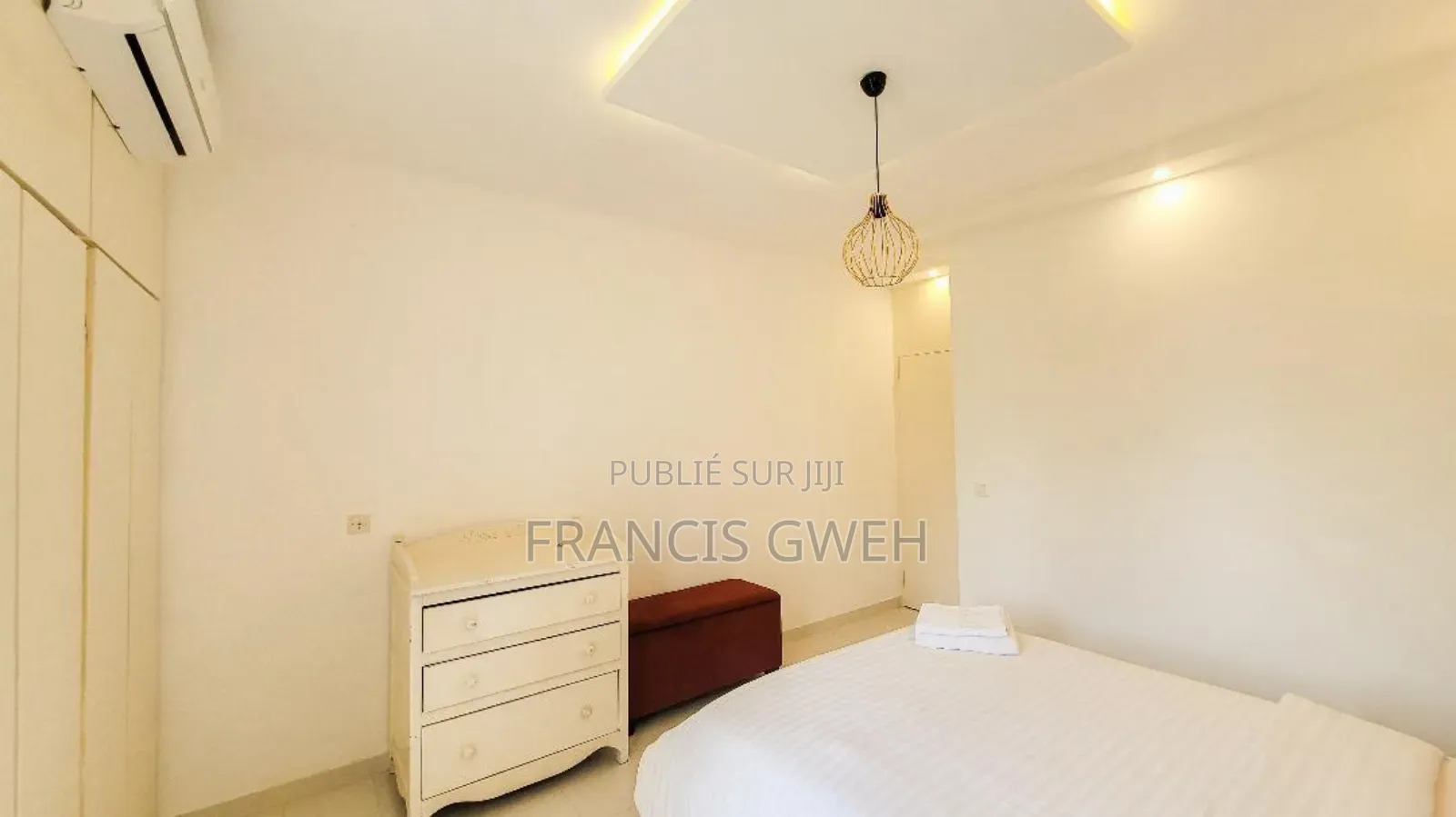 Furnished 4chbre Appartement dans Francis Gweh, Cocody à Louer