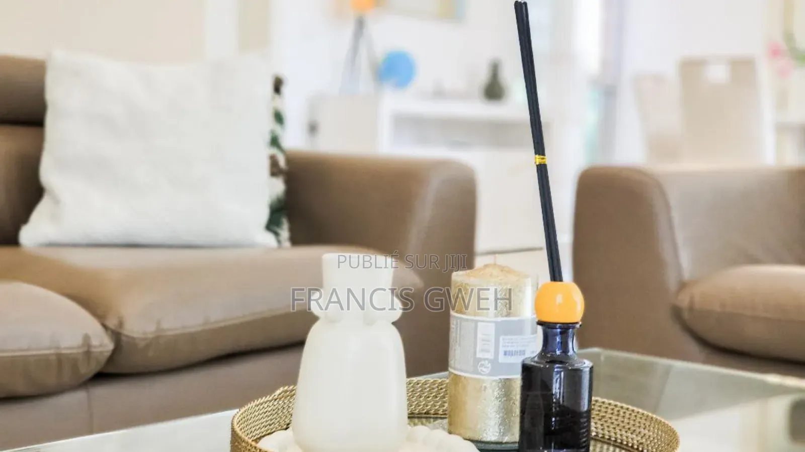 Furnished 4chbre Appartement dans Francis Gweh, Cocody à Louer