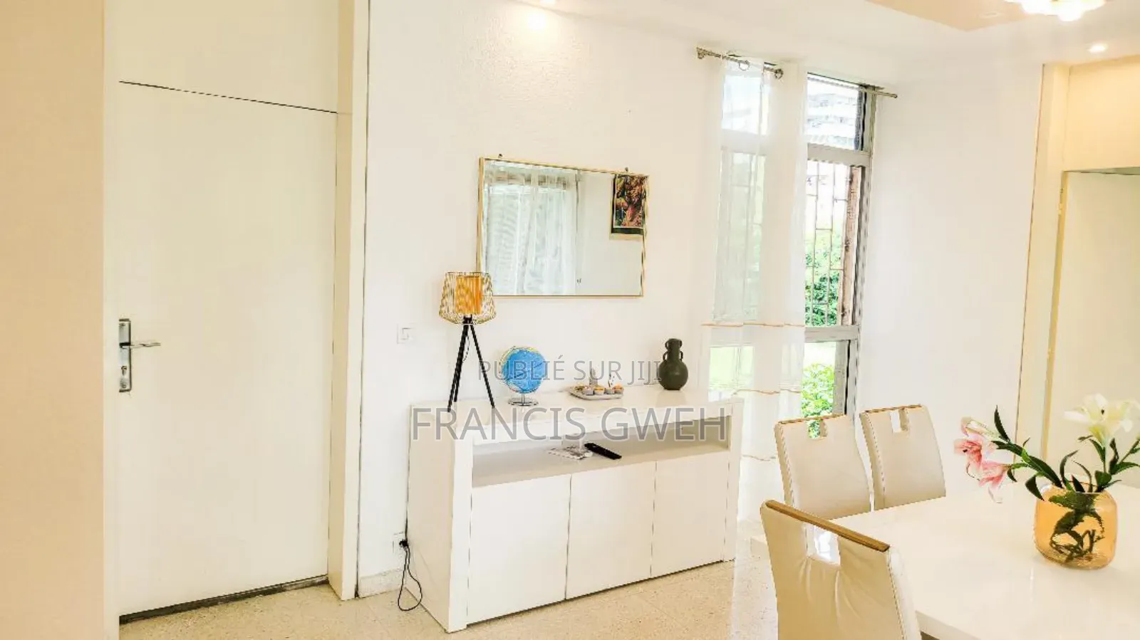 Furnished 4chbre Appartement dans Francis Gweh, Cocody à Louer