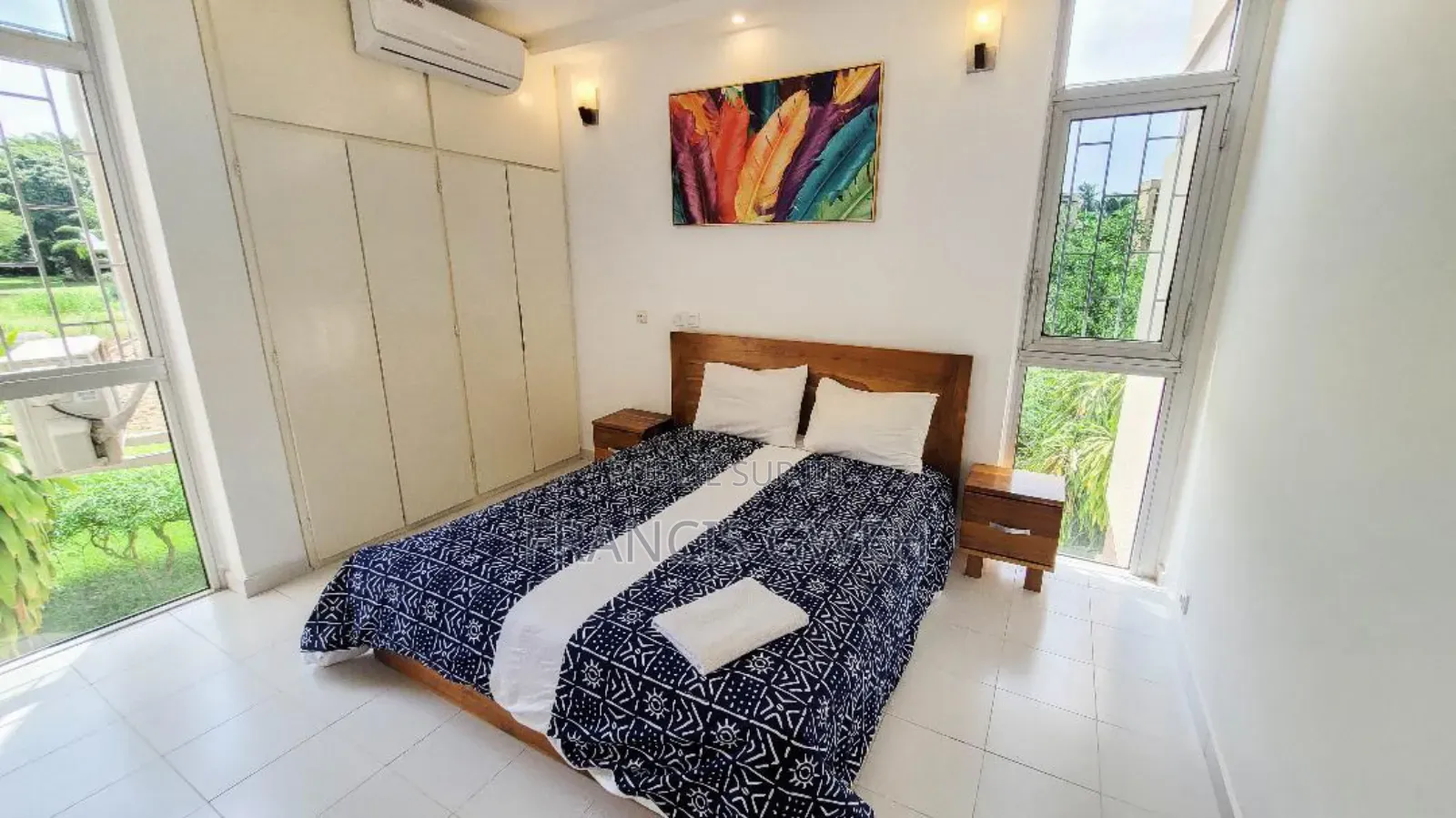 Furnished 4chbre Appartement dans Francis Gweh, Cocody à Louer