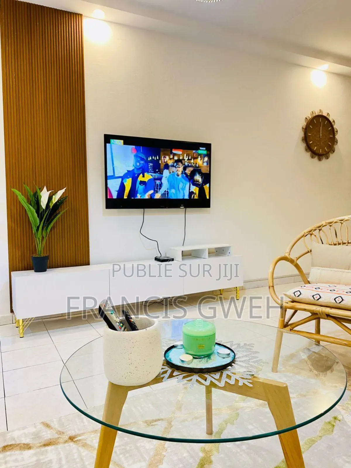 Furnished 2chbre Appartement dans Francis, Cocody à Louer