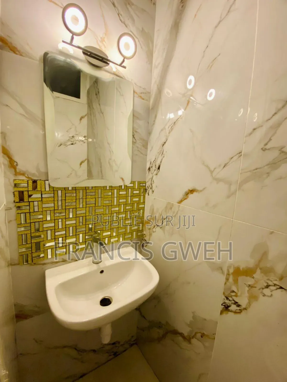 Furnished 2chbre Appartement dans Francis, Cocody à Louer