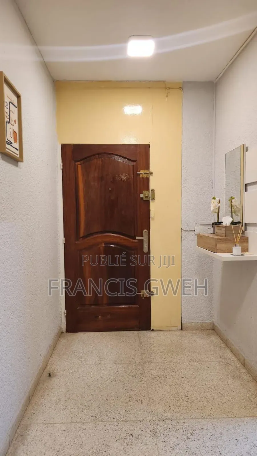 Furnished 2chbre Appartement dans Francis Gweh, Cocody à Louer