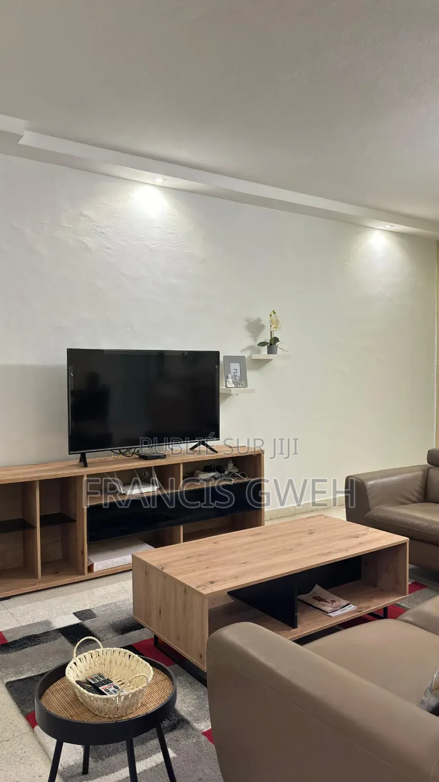 Furnished 2chbre Appartement dans Francis Gweh, Cocody à Louer