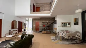 Furnished 4chbre Duplex dans Francis Gweh, Cocody à Louer