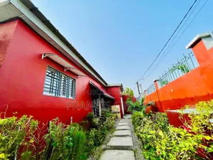 Furnished 4chbre Villa dans Francis Gweh, Cocody à Louer