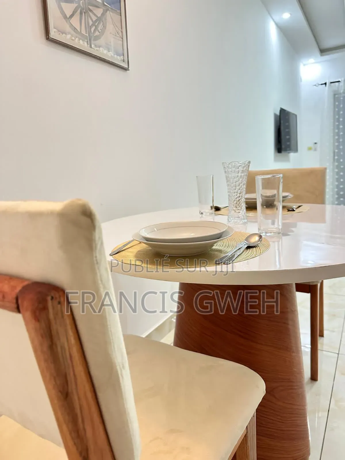 Furnished 1chbre Appartement dans Francis Gweh, Cocody à Louer