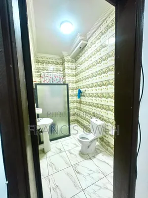 Furnished 1chbre Studio dans Francis Gweh, Cocody à Louer