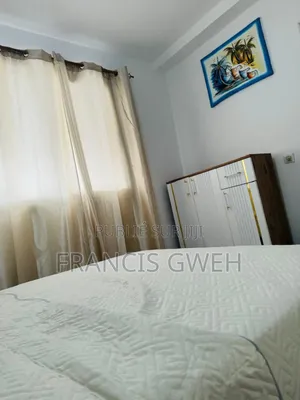 Photo - Furnished 3chbre Appartement dans Francis Gweh, Cocody à Louer