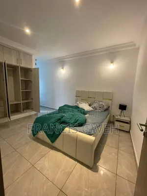 3chbre Appartement dans Francis Gweh, Cocody à Louer