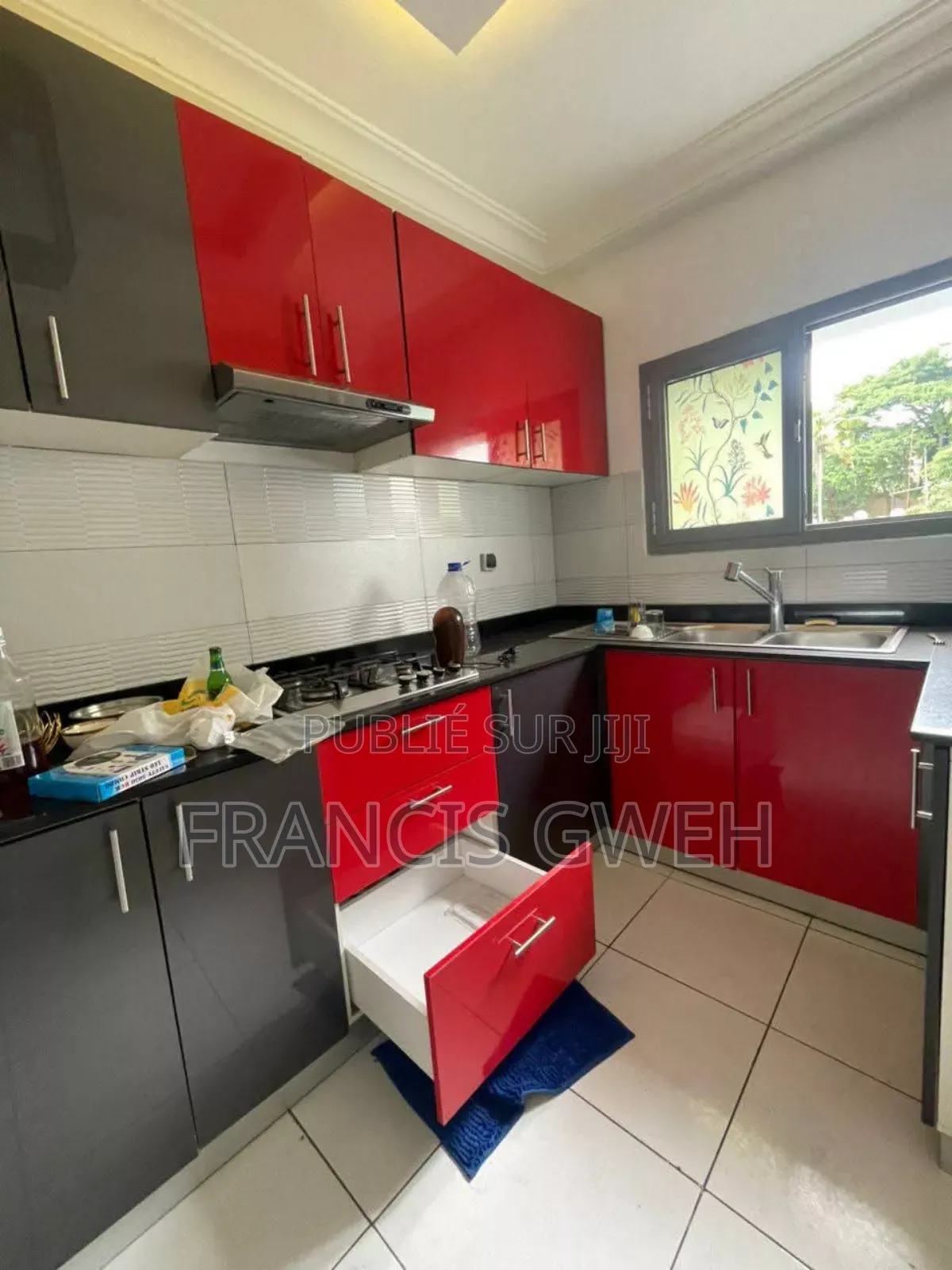 3chbre Appartement dans Francis Gweh, Cocody à Louer