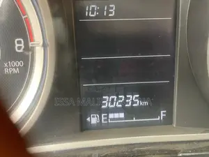 Suzuki Dzire 2024 Gris