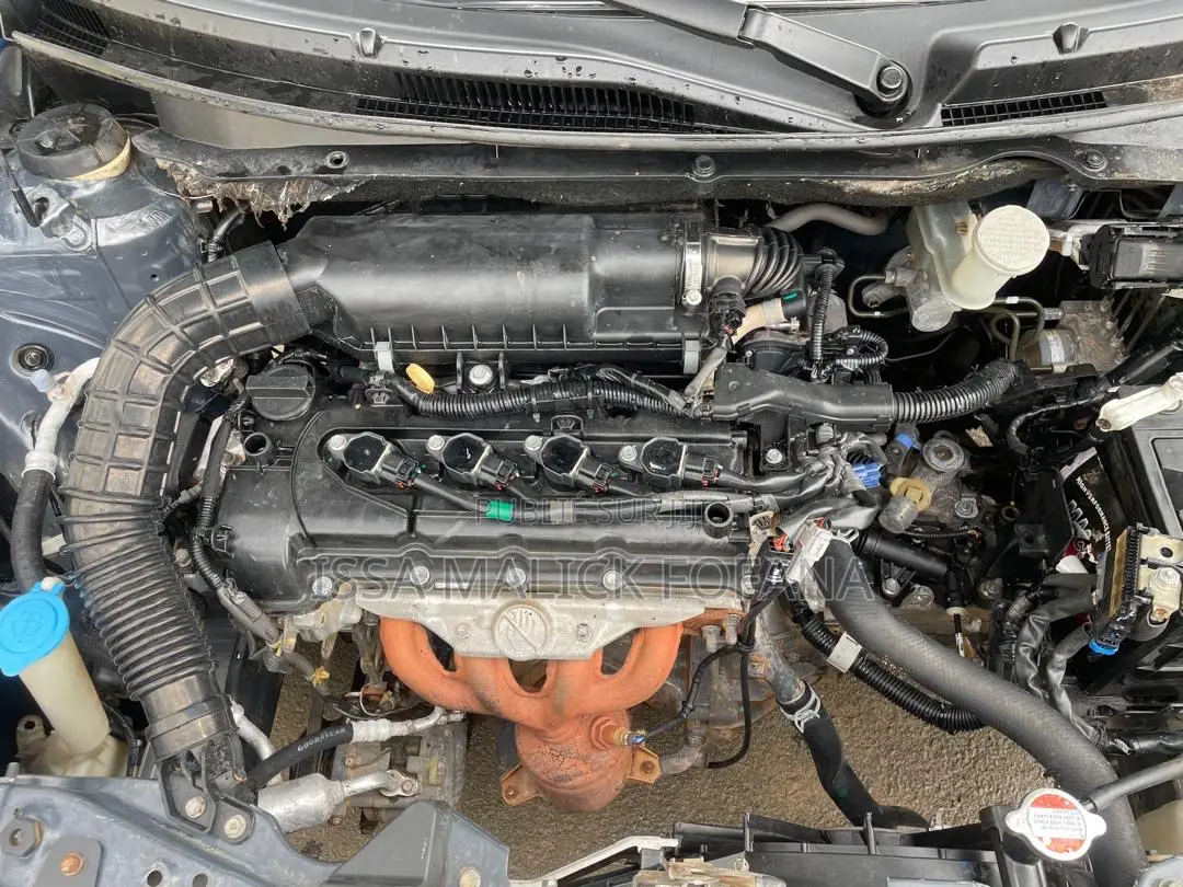 Suzuki Dzire 2024 Gris