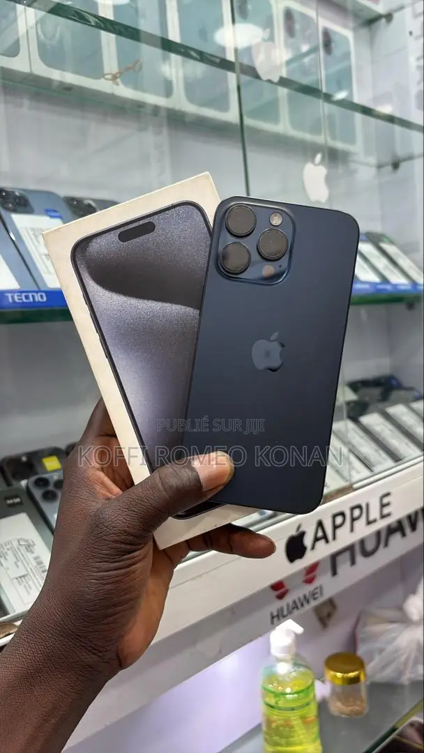 New Apple iPhone 15 Pro Max 256 GB Blue