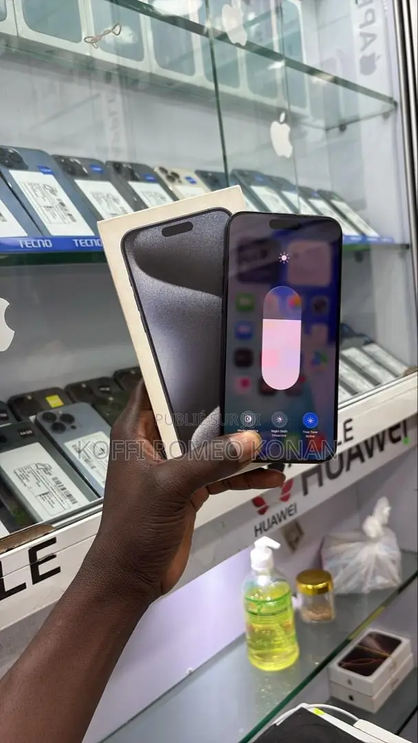 New Apple iPhone 15 Pro Max 256 GB Blue