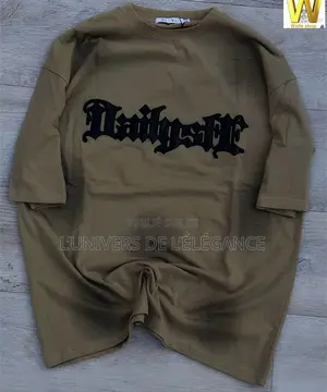 Photo - T-Shirt Manches Courtes