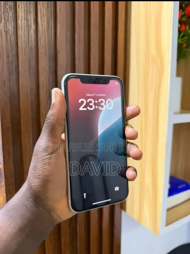 New Apple XR 64 GB Blanc