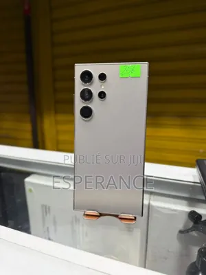 Photo - Samsung Galaxy S24 Ultra 256 GB Gris