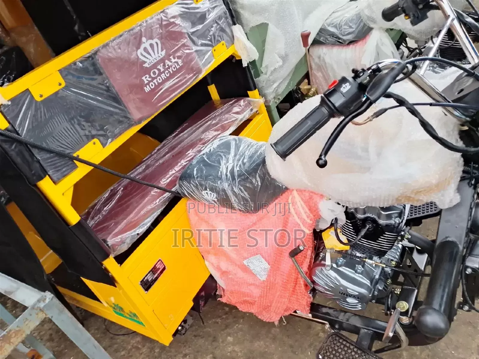 New Royal Moto/Vélomoteurs 2024 Jaune