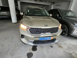 New Kia Sonet 1.2 Petrol FWD 2022 Argenté