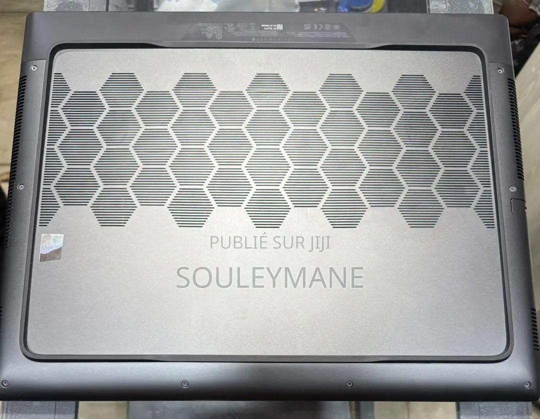 New Ordinateur Portable Dell Alienware M18 R2 64GB Intel Core I9 SSD 2T