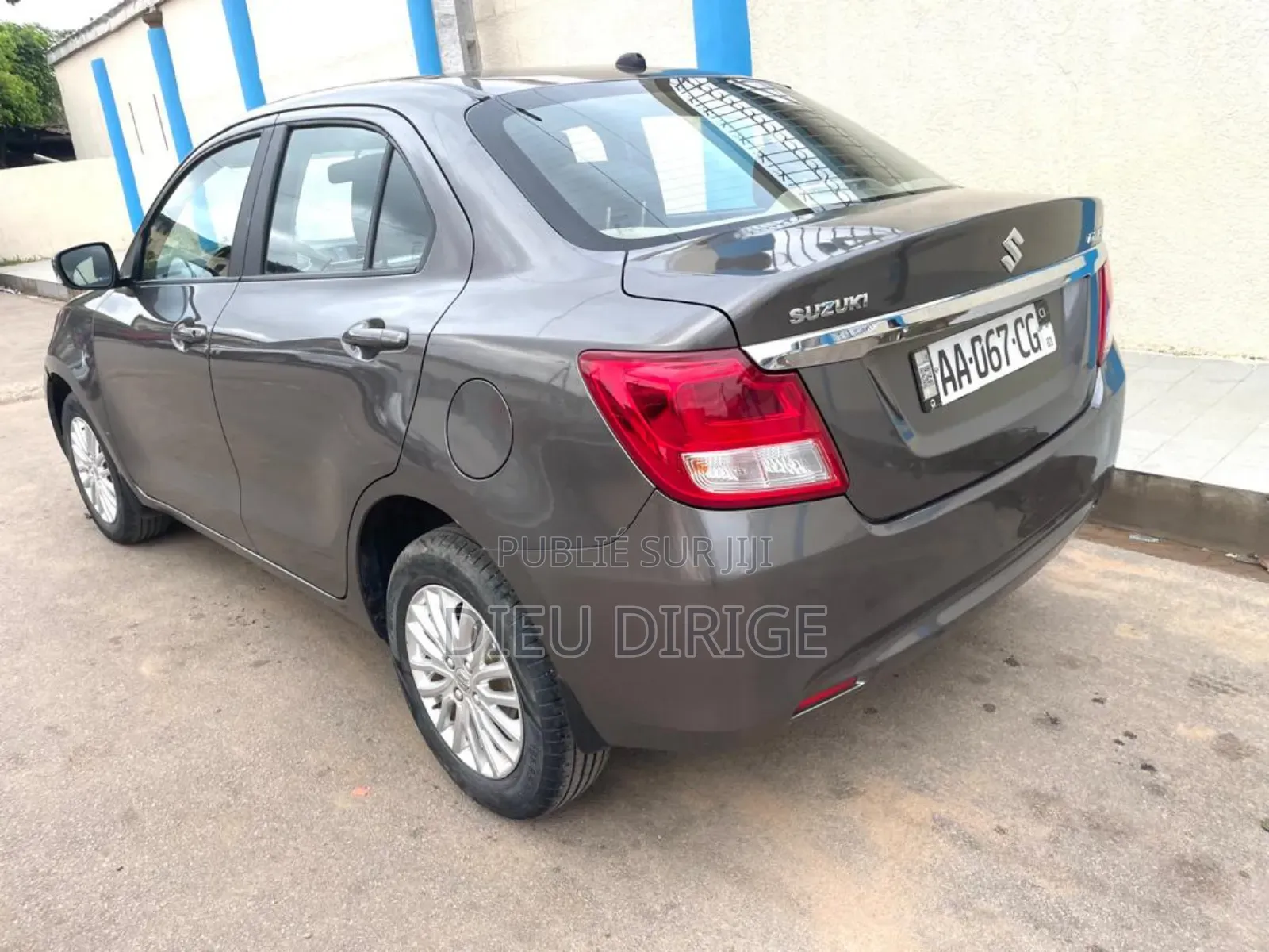 Suzuki Dzire 2024 Gris