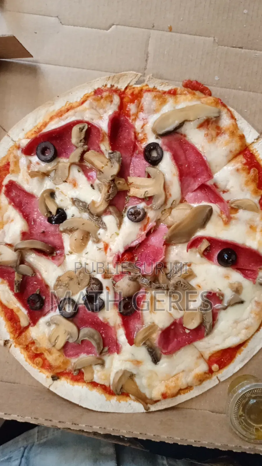 Pizza Royale Moyenne 29cm