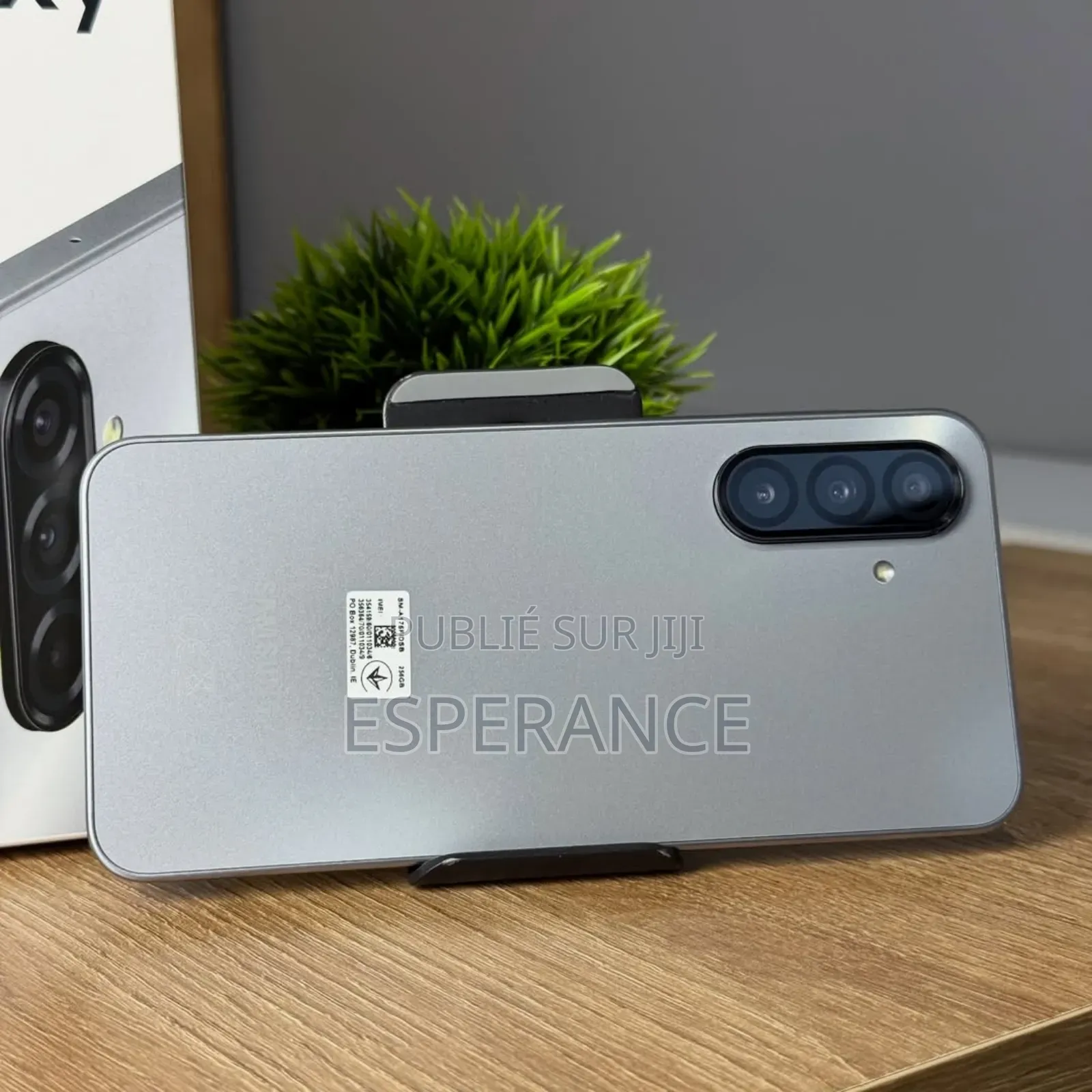 New Samsung Galaxy A17 256 GB Gris