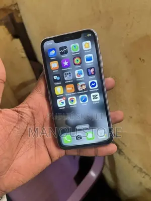 Photo - New Apple iPhone 11 64 GB Blanc