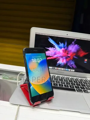 Apple iPhone 8 64 GB Black