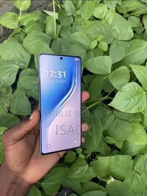 Photo - New Tecno Camon 40 Pro 128 GB Blue