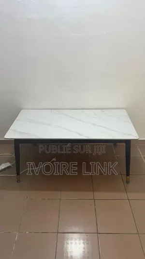 Table Centrale Marbrée