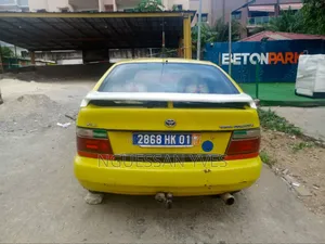 Photo - Toyota Corolla II 1999 Jaune