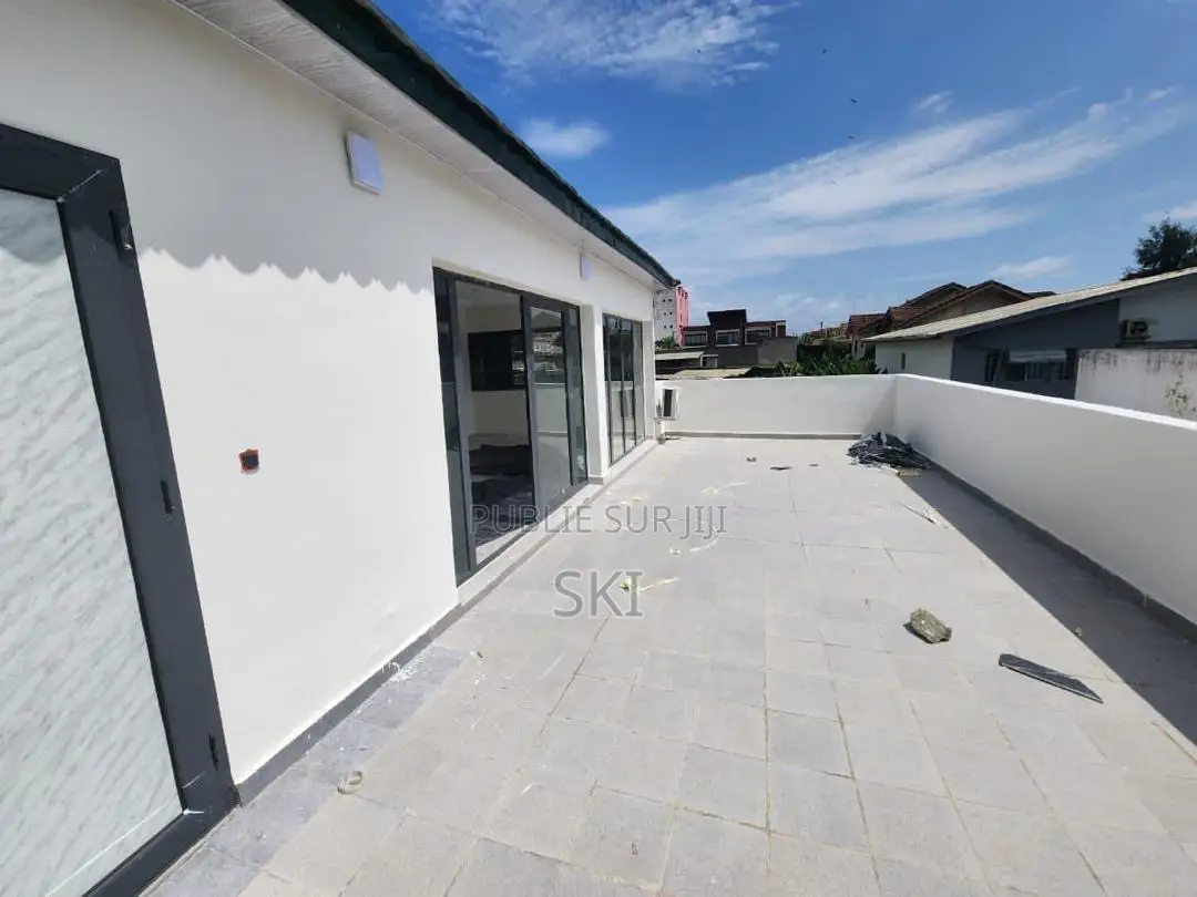 4chbre Duplex dans Cocody à Louer