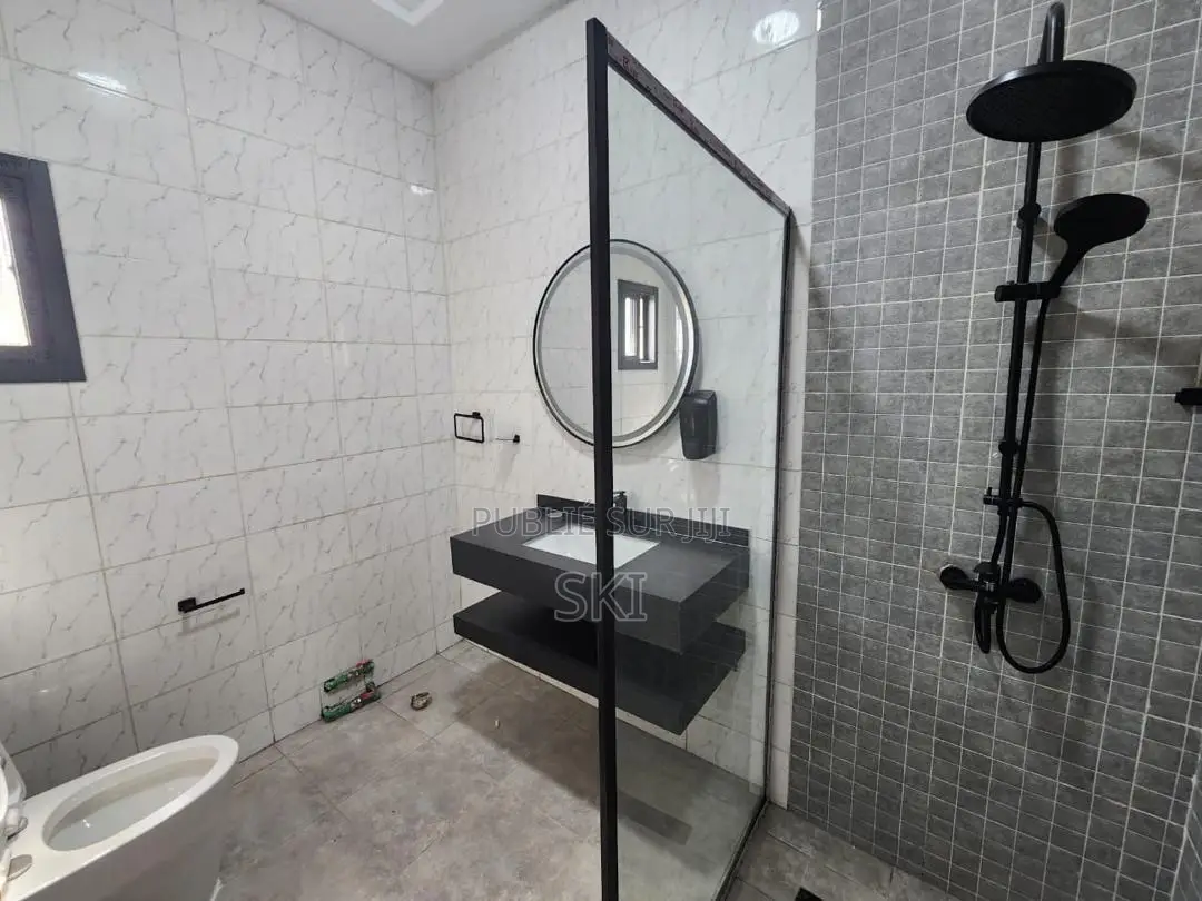 4chbre Duplex dans Cocody à Louer