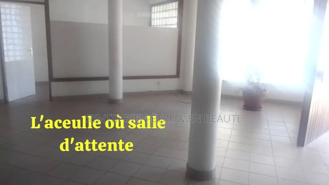 20chbre Duplex dans Location, Treichville à Vendre