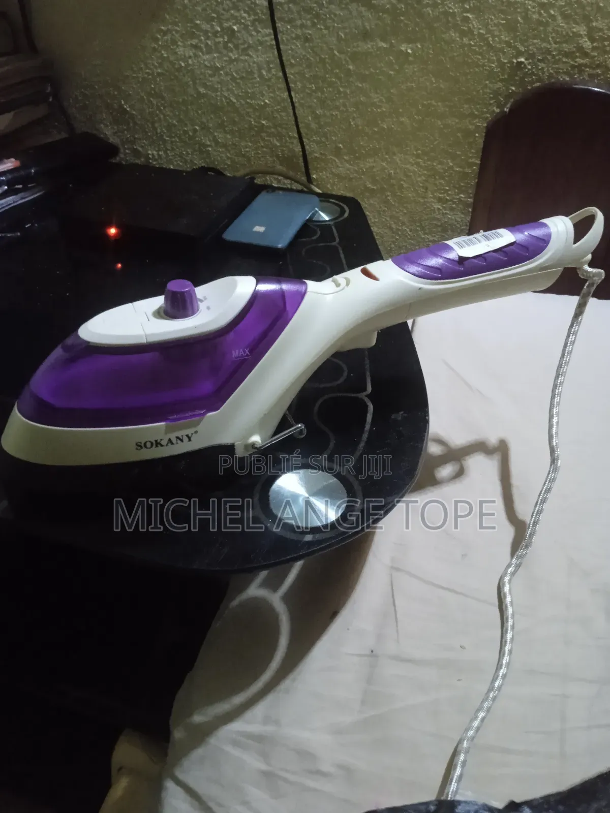 Defroisseur a Vapeur