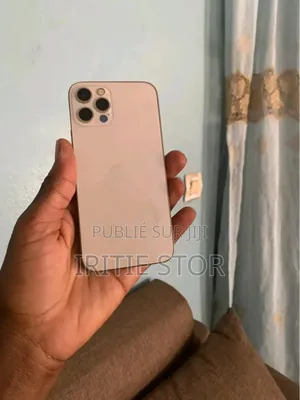 Photo - Apple iPhone 12 Pro 128 GB Doré