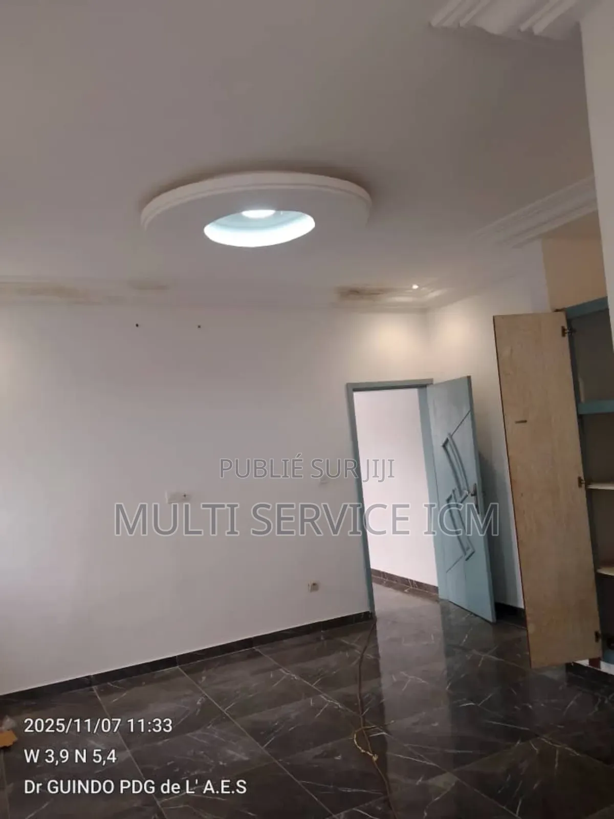 5chbre Duplex dans Cocody Nouveau Chu à Vendre