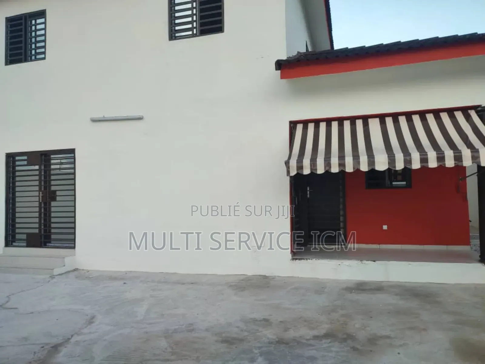 3chbre Villa dans Ismael Coulibaly, Cocody à Vendre